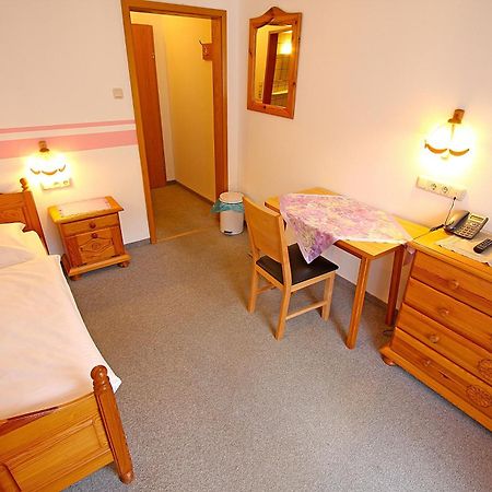 Cprooms24 Miesenbach  المظهر الخارجي الصورة